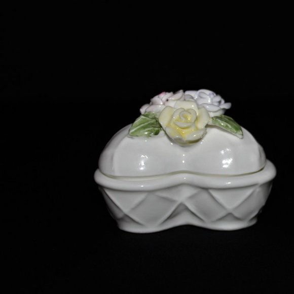 Pair of Millard Lister Ceramic Trinket Boxes | Heart Shaped Ring Box - Picture 5 of 16